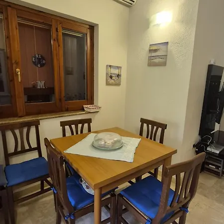 Casa Monika A Geremeas *